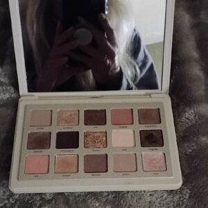 Natasha I Need A Nude Neutral Eyeshadow Palette -